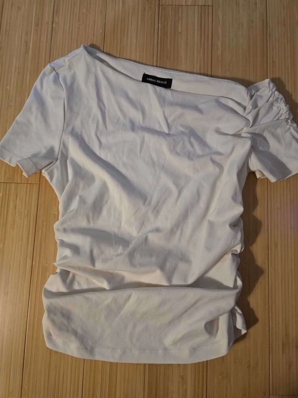 Urban Revivo White Ruched Short Sleeve Top L NWT